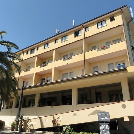 Hotel 106 Sellia Marina Kültér fotó