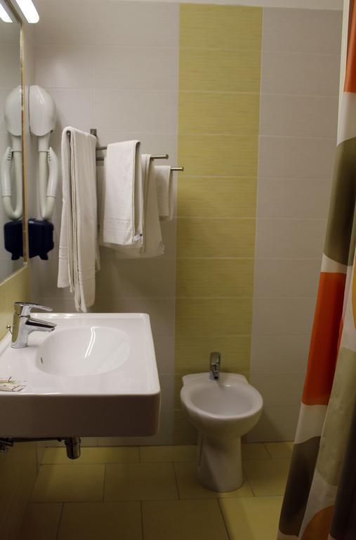 Hotel 106 Sellia Marina Kültér fotó