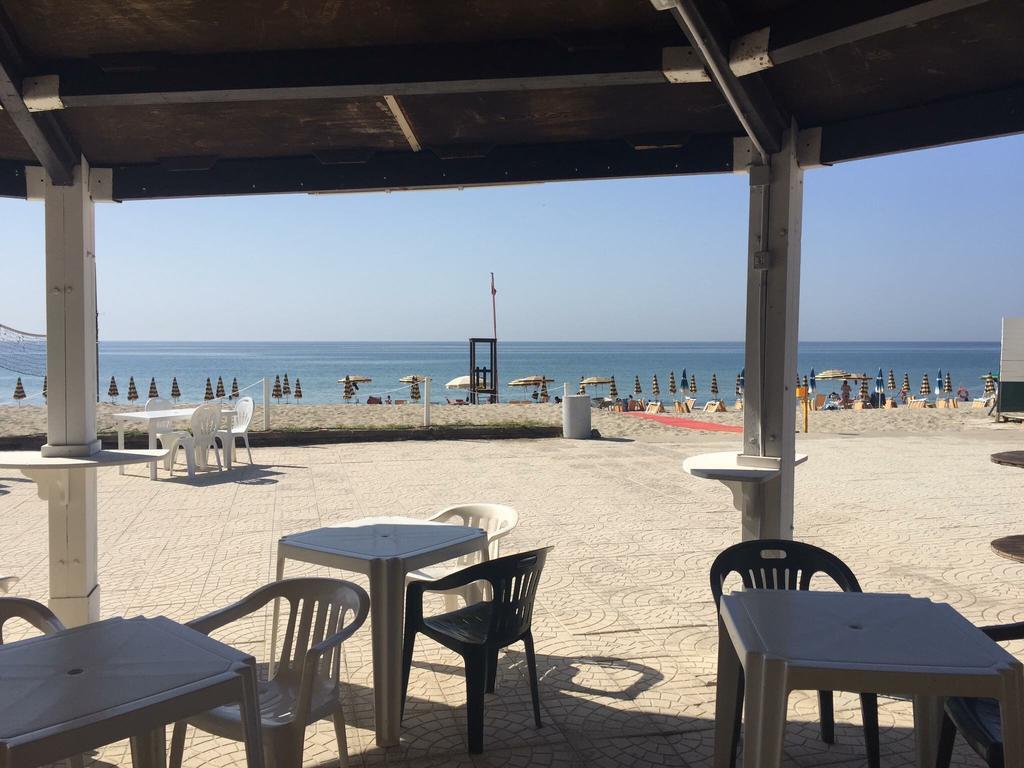 Hotel 106 Sellia Marina Kültér fotó