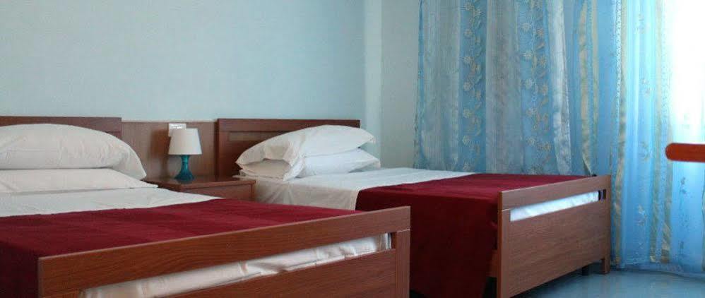 Hotel 106 Sellia Marina Kültér fotó