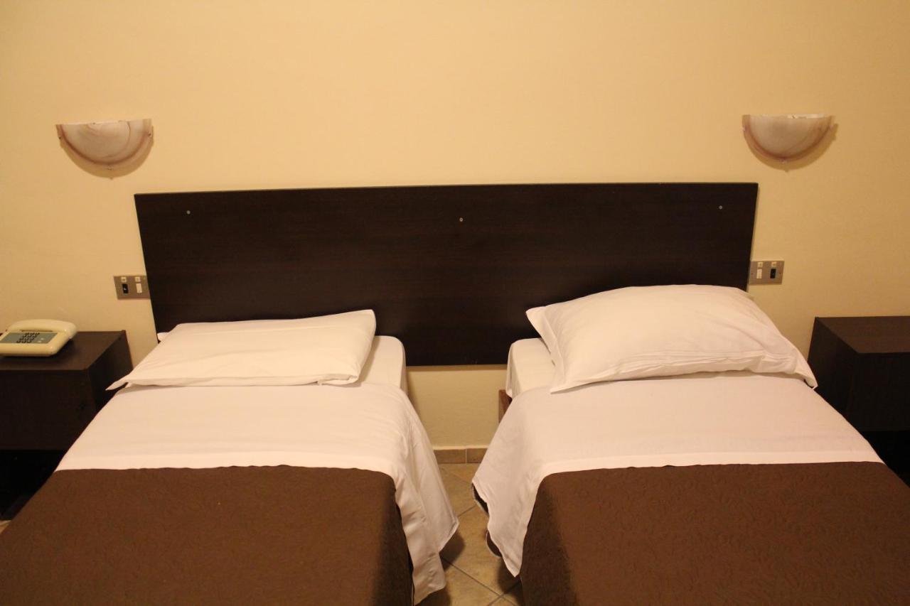 Hotel 106 Sellia Marina Kültér fotó